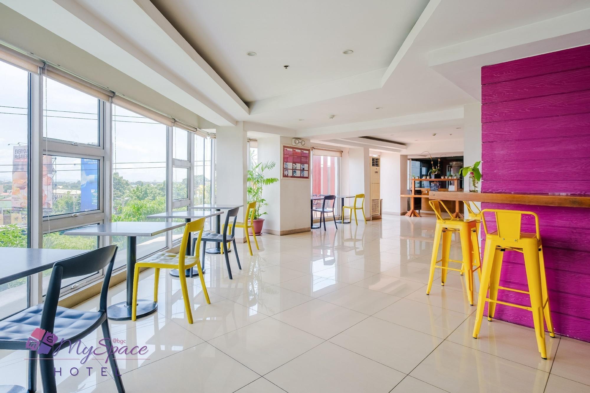 Myspace Hotel @Bgc Pasig City Ngoại thất bức ảnh
