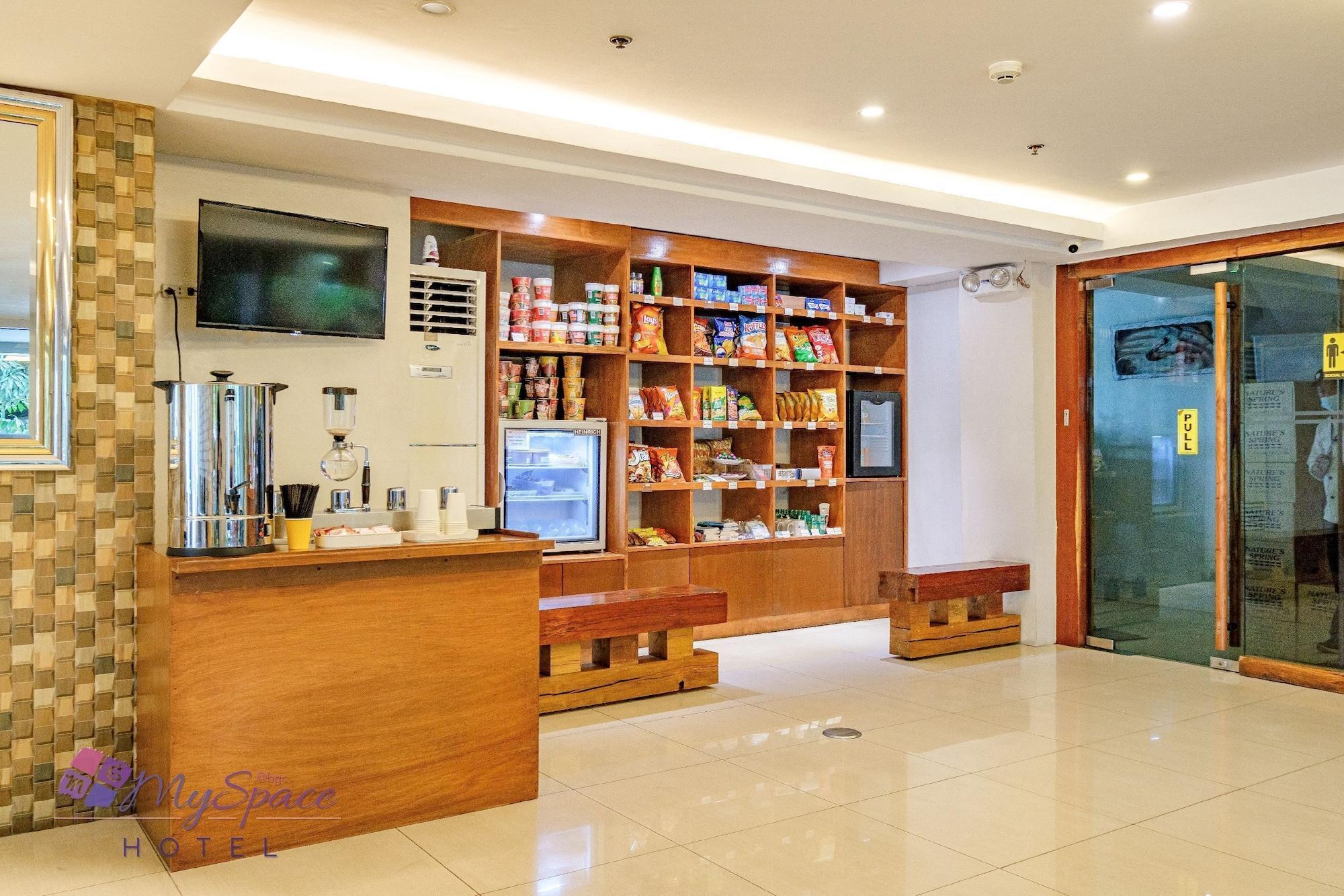 Myspace Hotel @Bgc Pasig City Ngoại thất bức ảnh