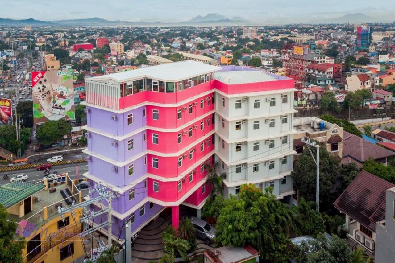 Myspace Hotel @Bgc Pasig City Ngoại thất bức ảnh